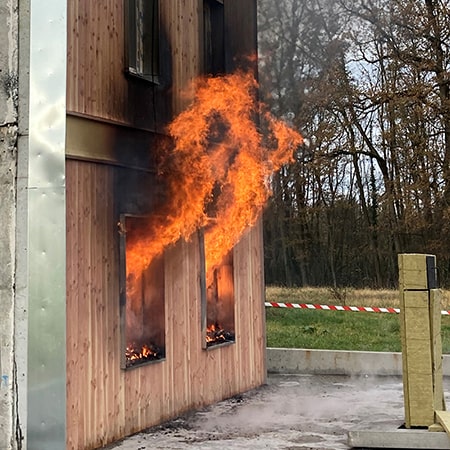 Essai LEPIR 2 propagartion du feu en facade construction bois