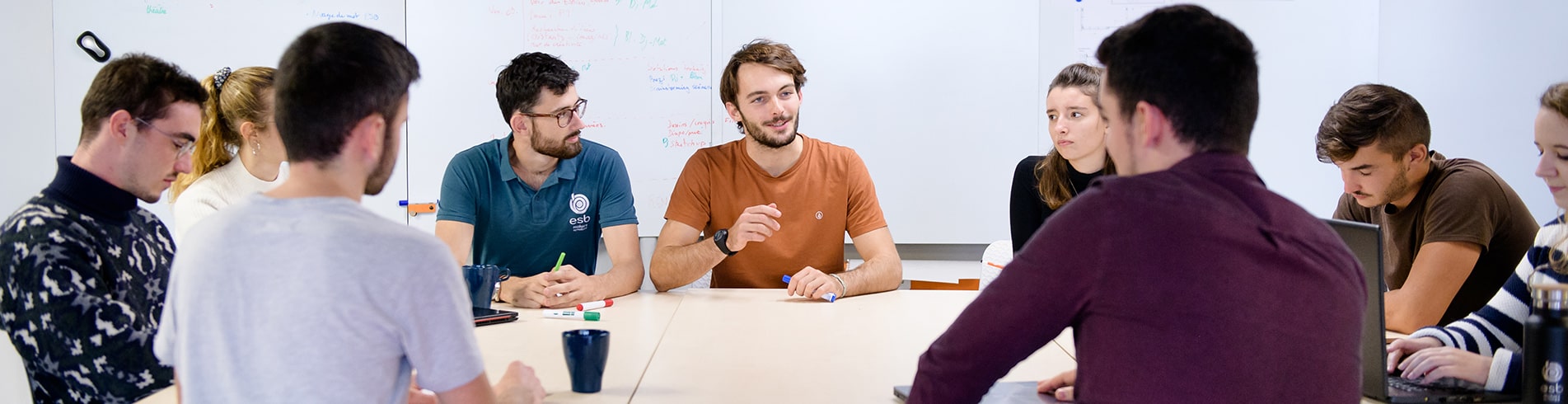 Les étudiants de La Junior du Bois, junir entreprise de l'ESB