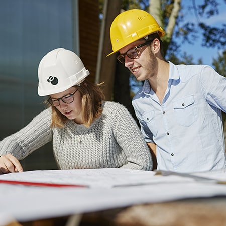 étudiants ESB en formation bachelor chef de chantier