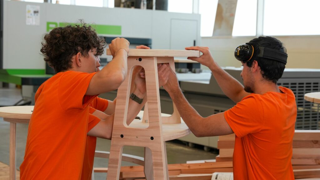 Fabrication de la table à l'atelier 